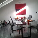 Via Carcano 13 Appartamento