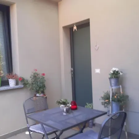 Via Carcano 13 * קומו