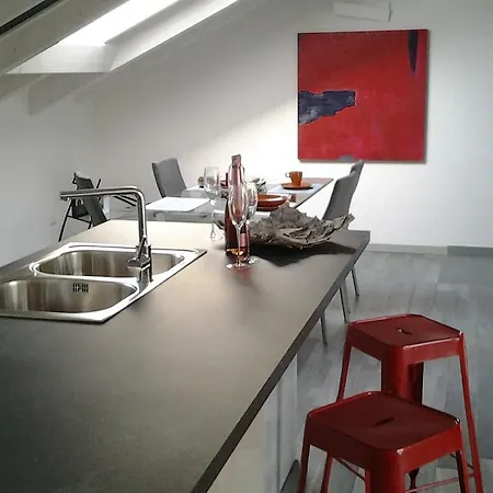 Apartamento Via Carcano 13 *