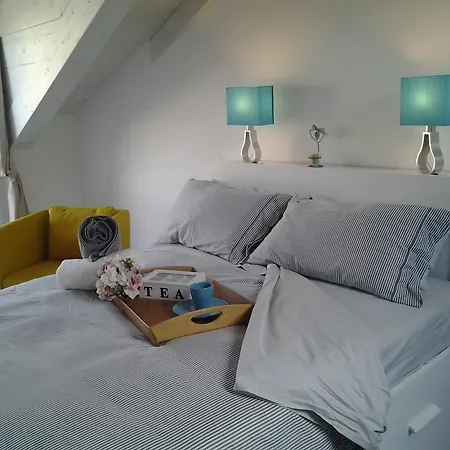 Via Carcano 13 Appartamento *