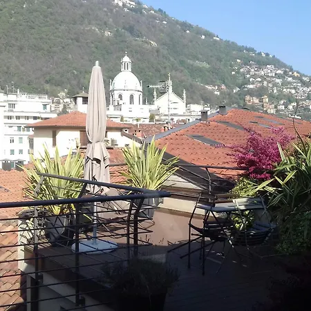 Via Carcano 13 Como