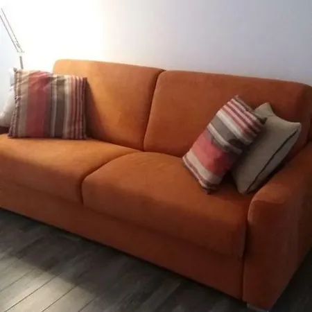 Via Carcano 13 Apartamento *