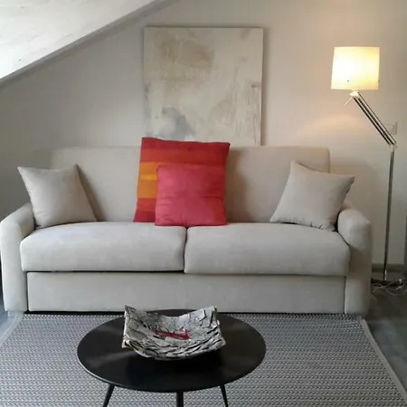 Via Carcano 13 Appartement