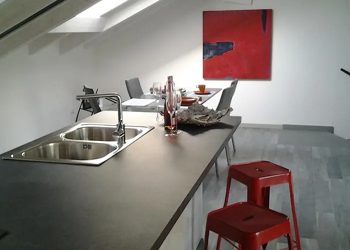 Apartman Via Carcano 13 *